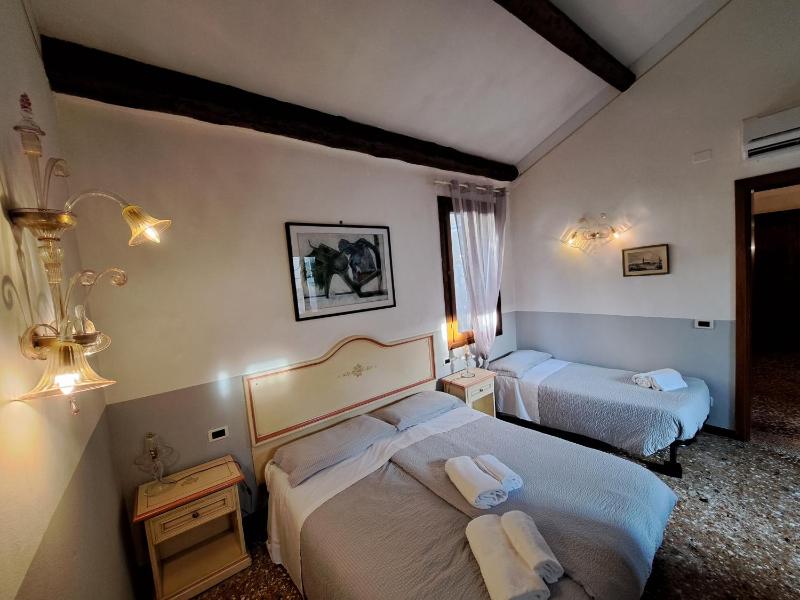 Triple Room image 3