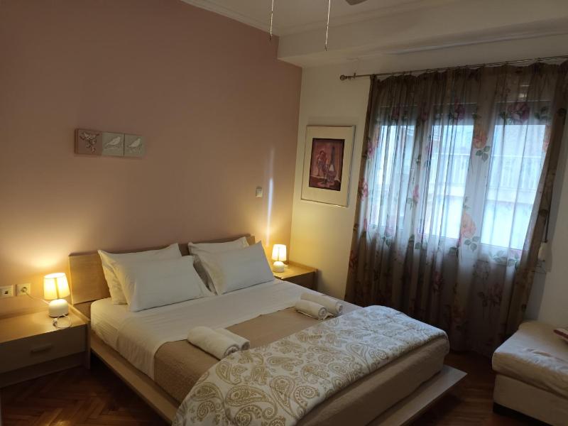 Stunning apartment in the heart of Athens - image 6