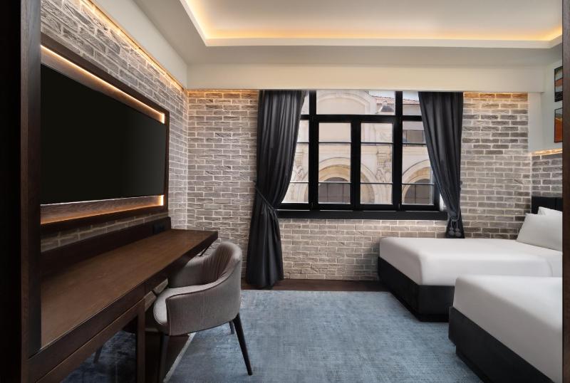 Karaköy Banque Deluxe Twin Room image 3