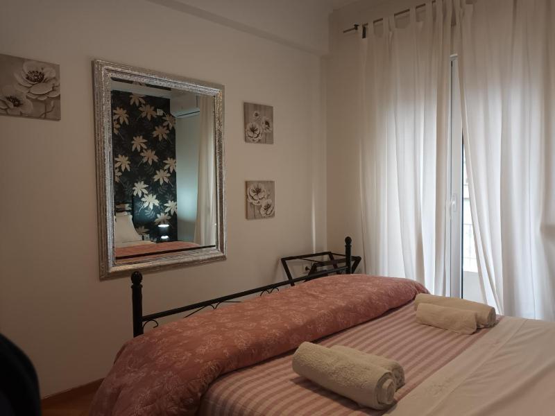 Stunning apartment in the heart of Athens - image 8