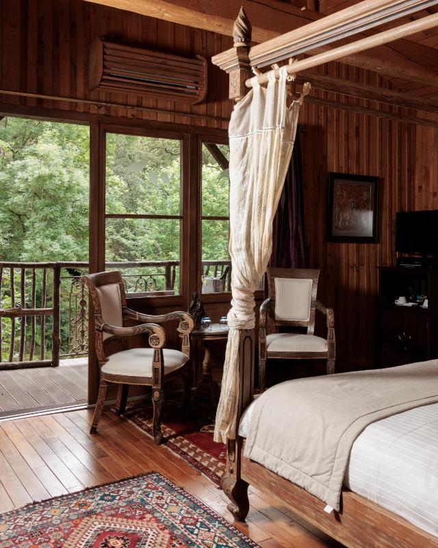 Deluxe Room image 1