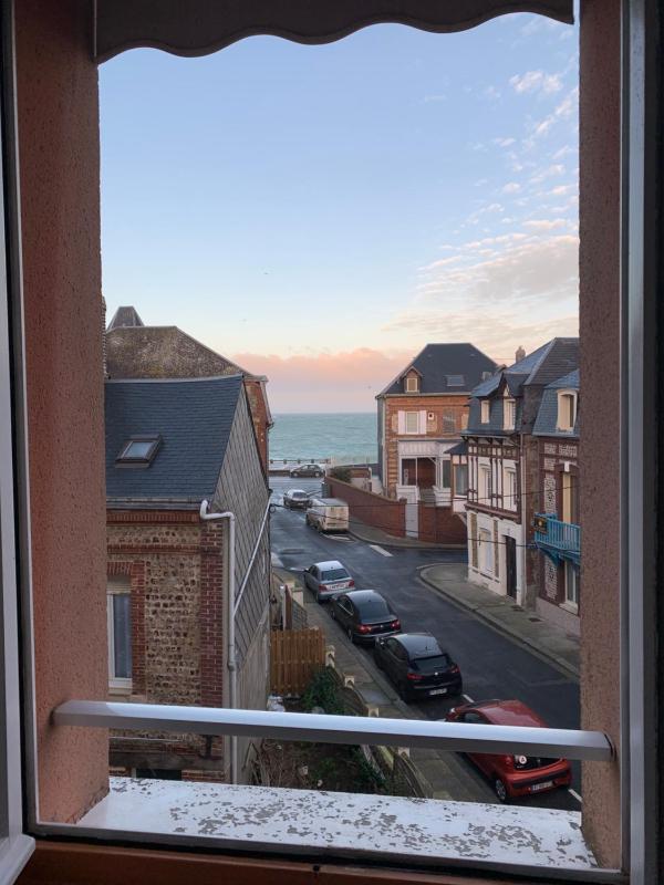 Superior Double Room with Partial Sea View image 1