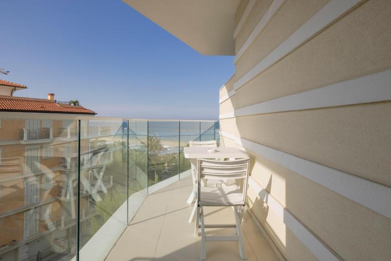 BeSUITE Apartments - image 42