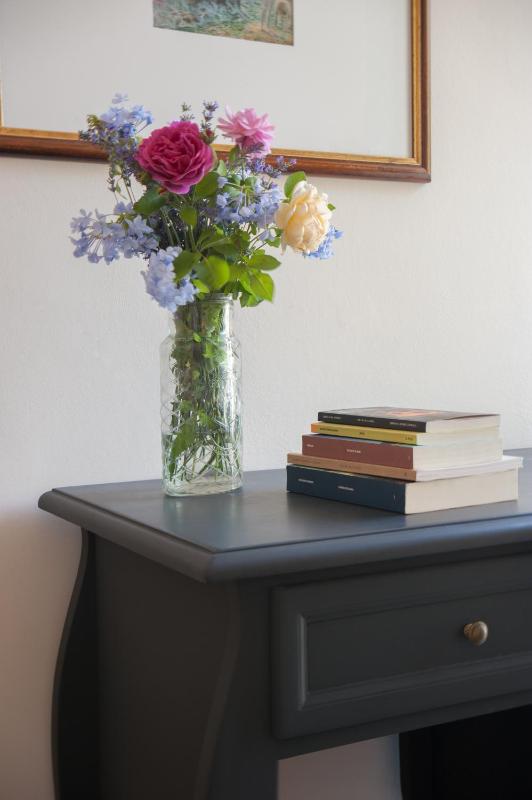 Classic Single Room image 2