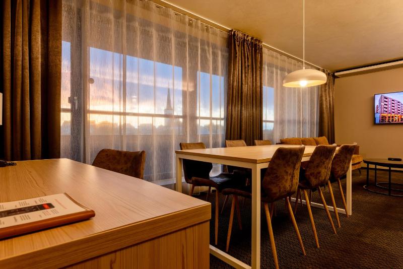 Suite with Balcony image 3
