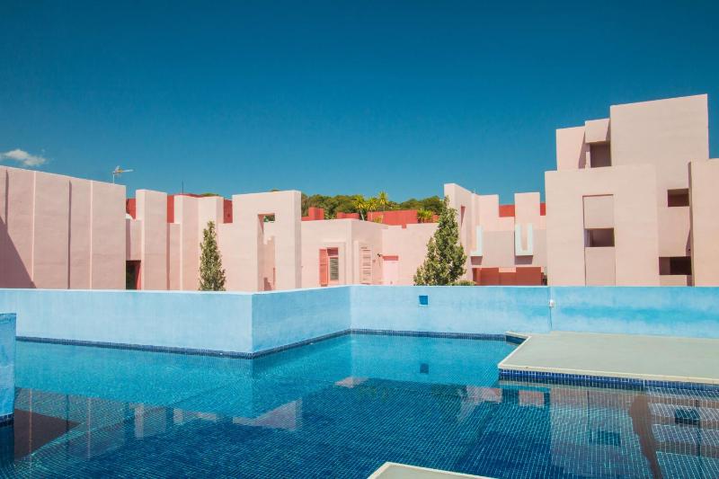 Apartamento Muralla Roja - PlusHolidays - image 11