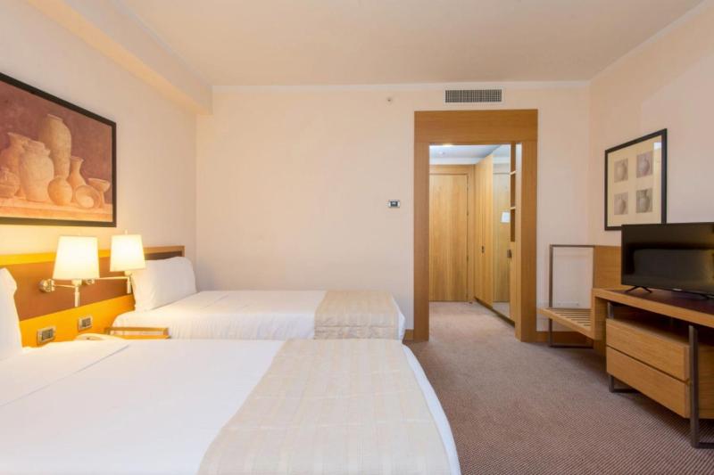 Standard Double Room with Two Double Beds - French Beds image 1
