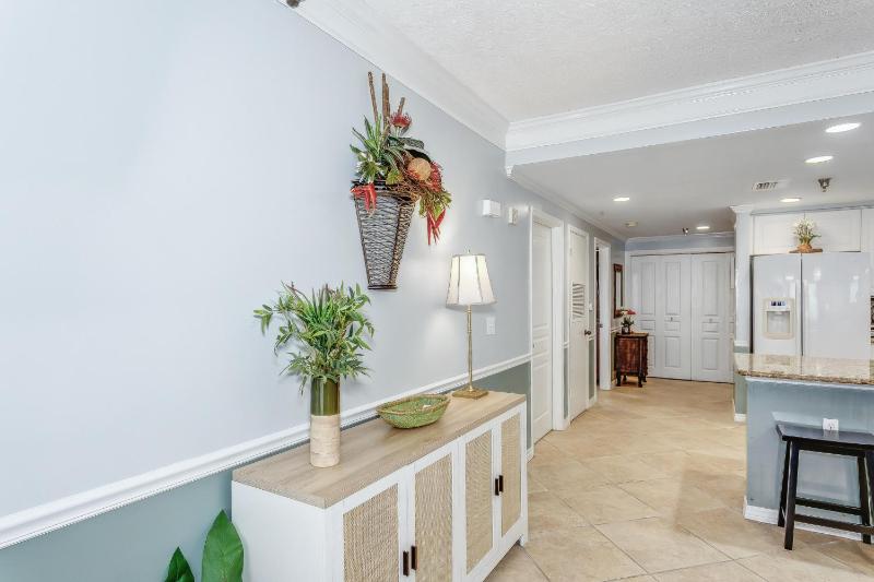 1605 Emerald Isle - image 6
