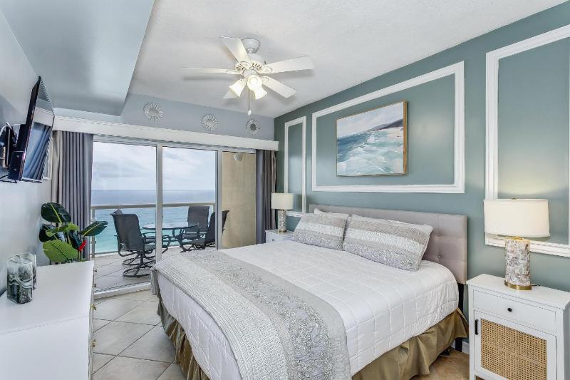 1605 Emerald Isle - image 18