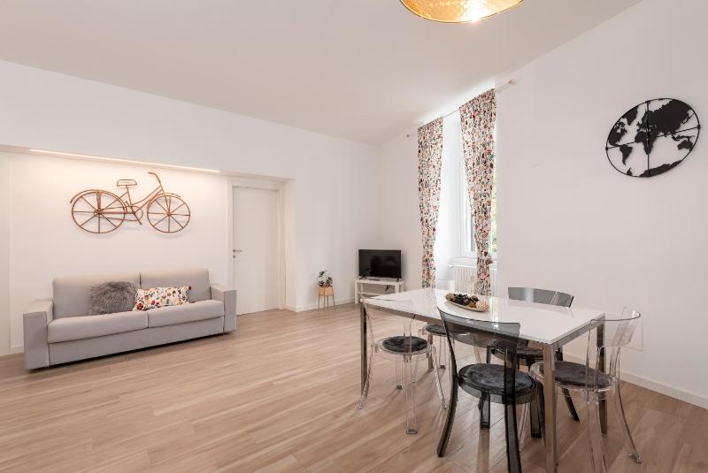 Tree Apartment BG - image 12