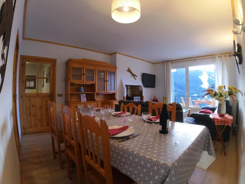 Three-Bedroom Apartment - APOL B image 1