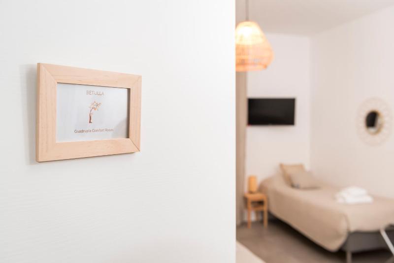 Guesthouse Tree Rooms Modern - image 37