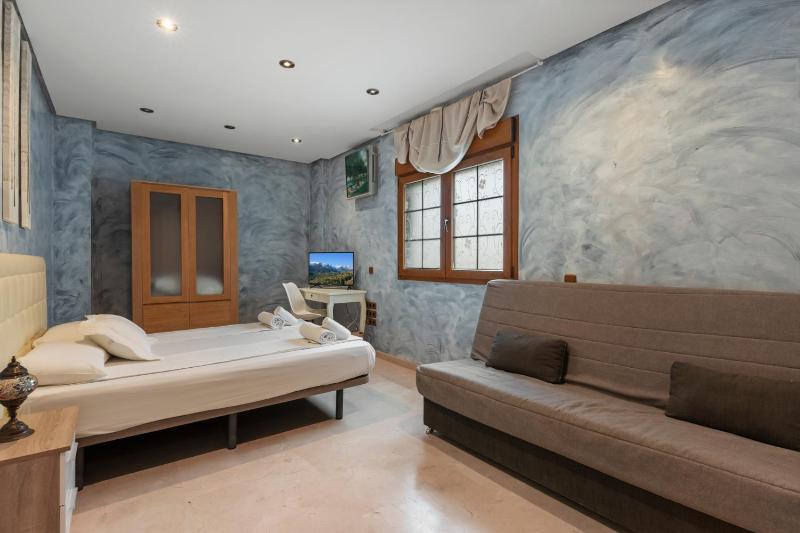 Villa Soler House in Malaga by Costarentals - MAL03 - image 6