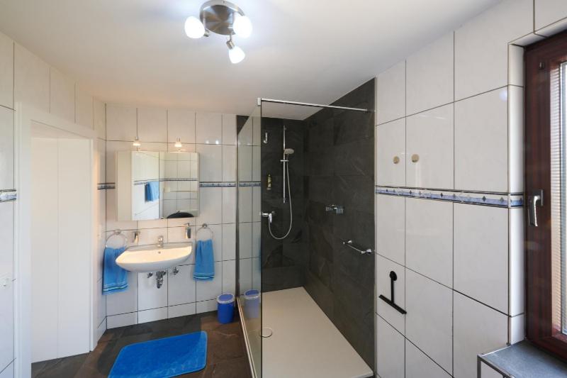 Double or Twin Room with Bathroom image 1