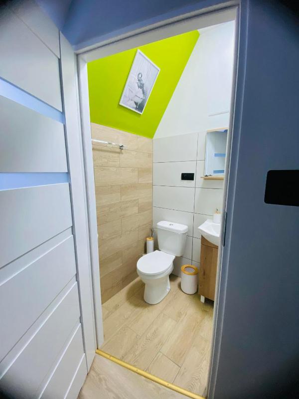 Single Room with Private Bathroom image 3