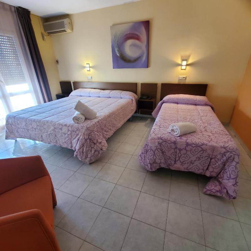 Triple Room image 1