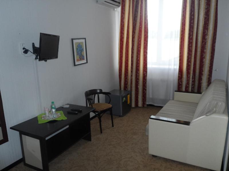 Superior Suite image 3