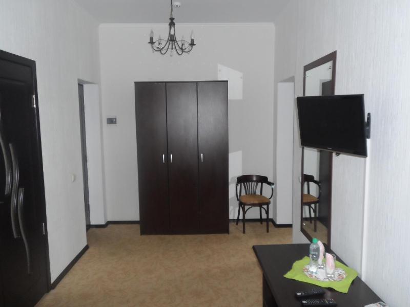 Superior Suite image 2