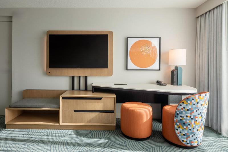 King Room image 3