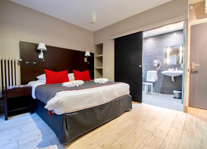 Quintuple Room image 1