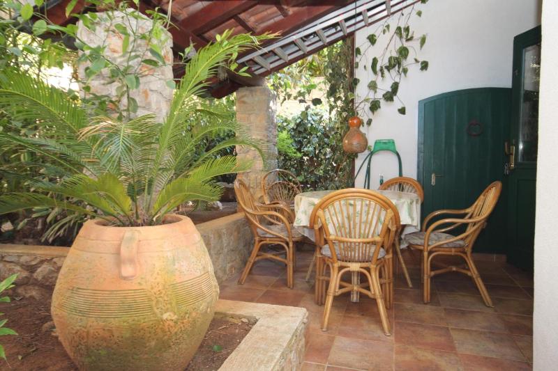 One-Bedroom Apartment with Terrace image 4