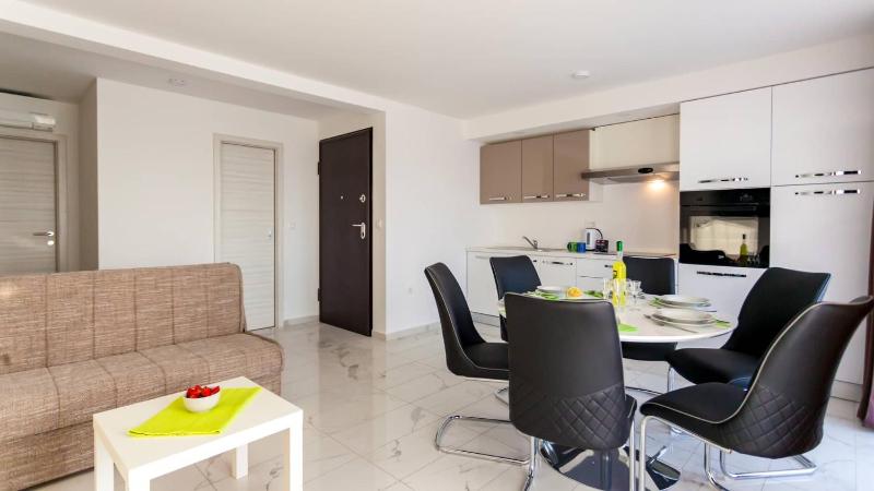Apartments with a parking space Malinska Krk - 21768 - image 14