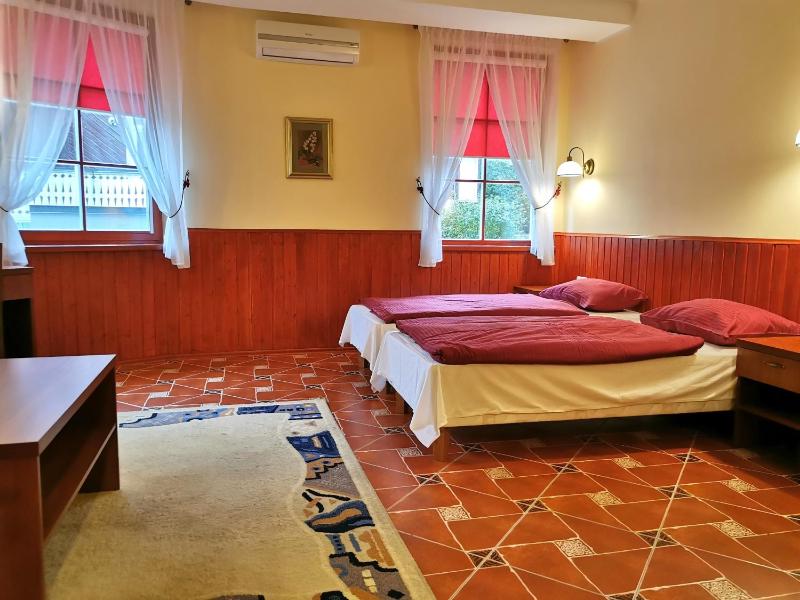 Economy Double or Twin Room image 1