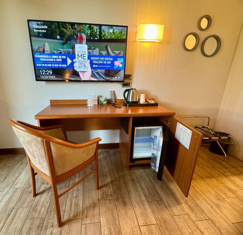 Single Room image 4