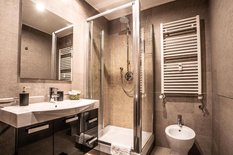 Three-Bedroom Apartment image 3