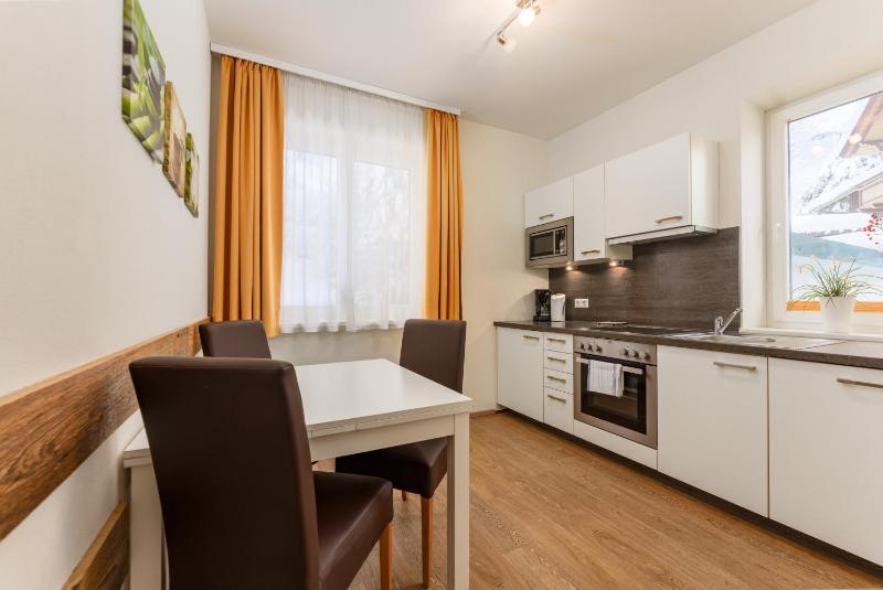 One-Bedroom Apartment image 1
