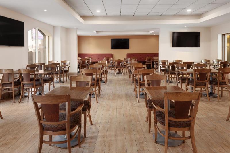 Four Points by Sheraton Galerias Monterrey - image 35