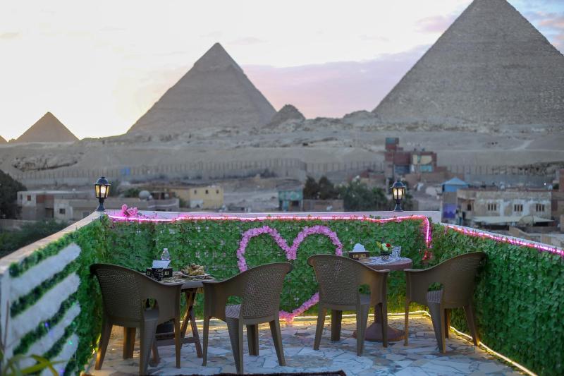 pyramids show hotel Images