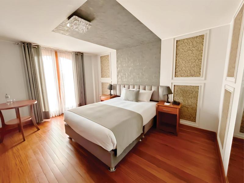 Hotel Fundador by Robles - image 8