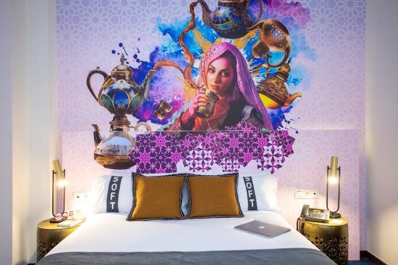 Double Room image 1