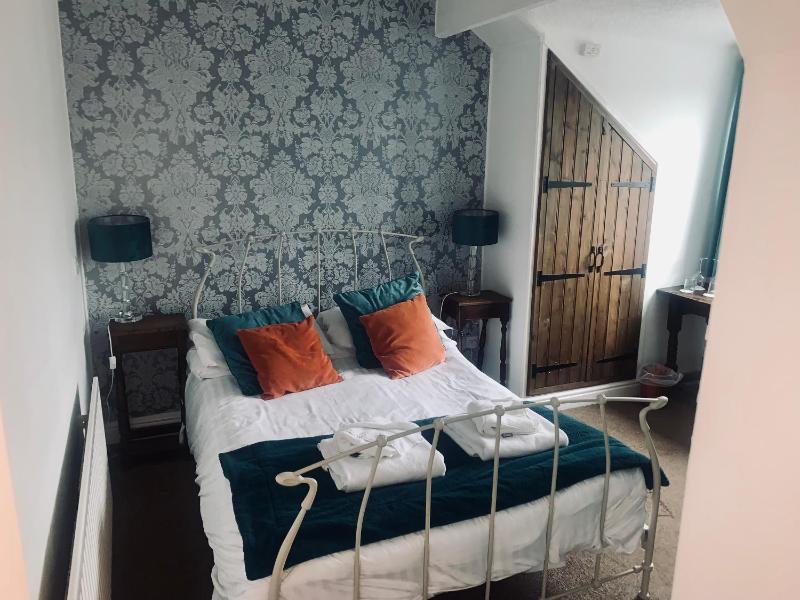 Standard Double Room image 1
