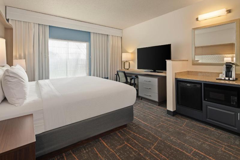 King Room - Mobility Access/Hearing Accessible image 1