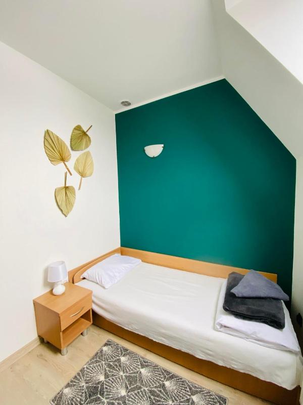 Single Room with Private Bathroom image 1