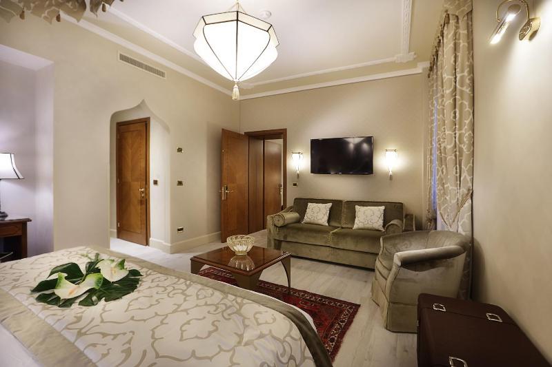 Junior Suite image 4