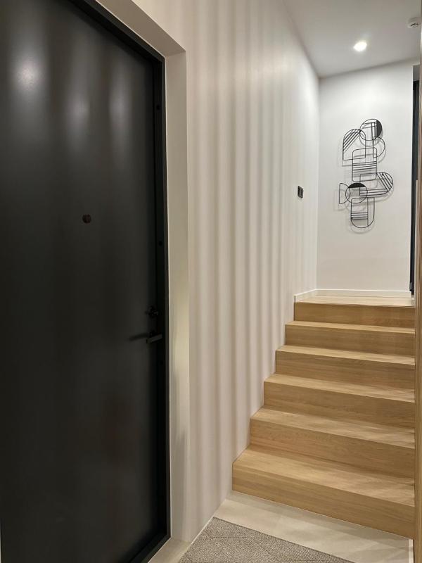 Brand New Apartments with Balcony and Free Parking - image 15