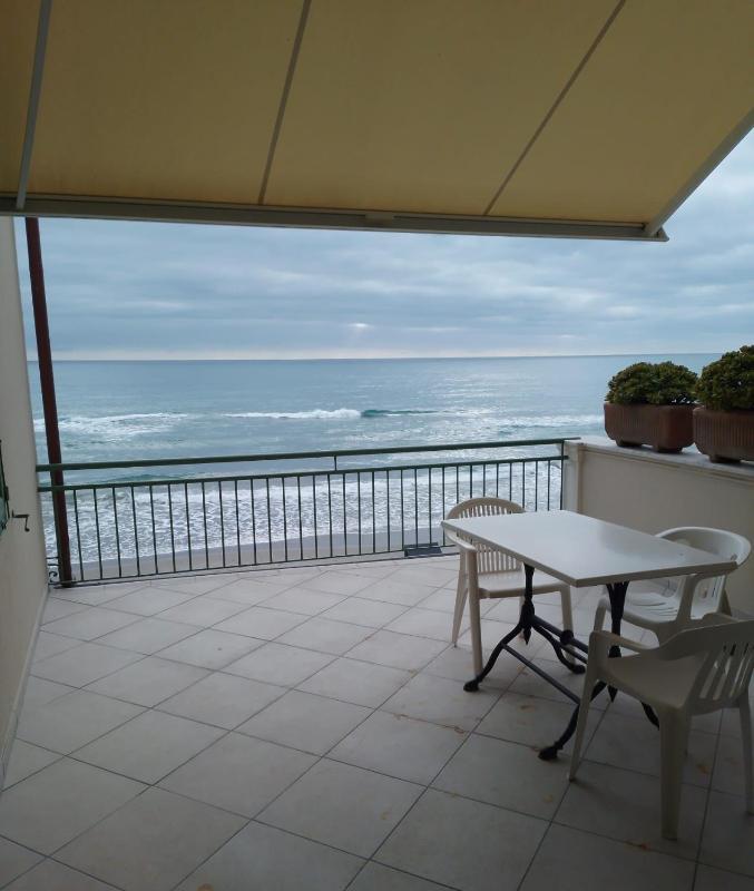 Superior Triple Room image 3