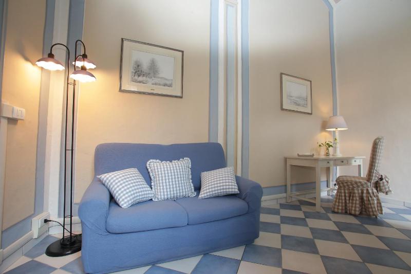 One-Bedroom Apartment with Balcony image 3