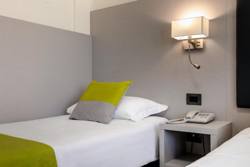 Single Room image 1