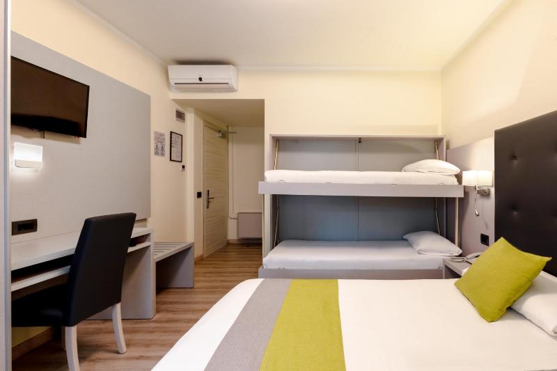 Hotel Aurora - image 14