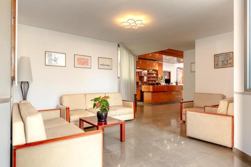 Hotel Aurora - image 22