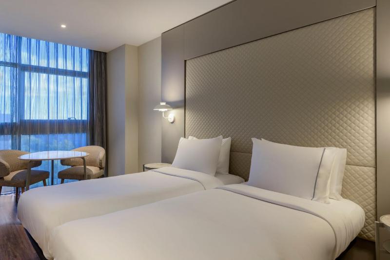 Guest room, 2 Twin/Single Bed(s) image 1