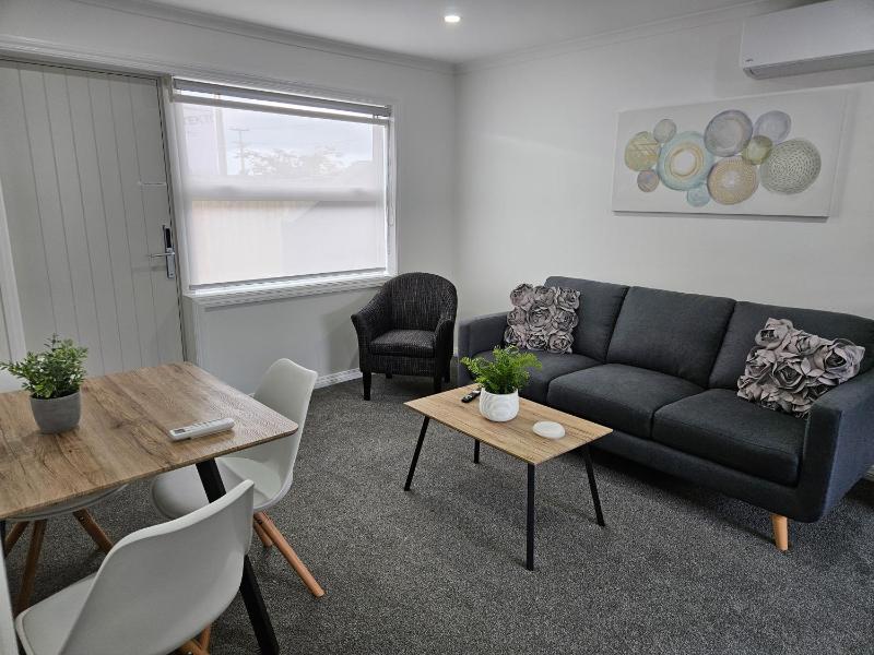 Redwood Apartments - image 25