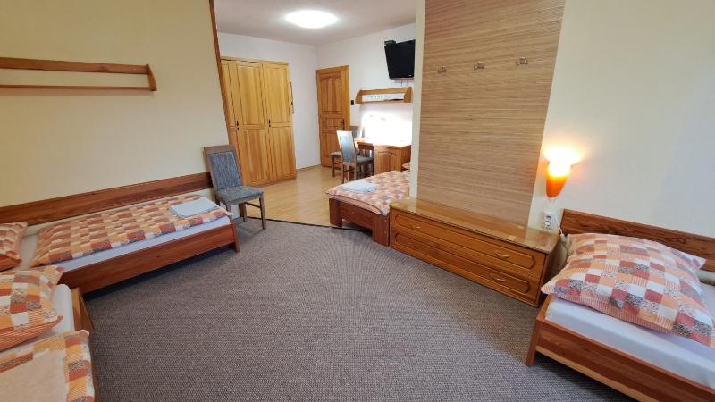 Family Room with Shower image 3