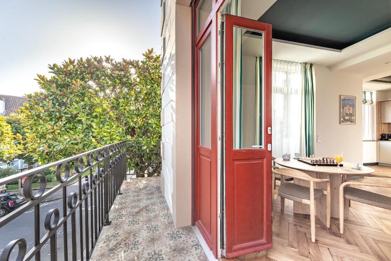 Superior Apartment image 3