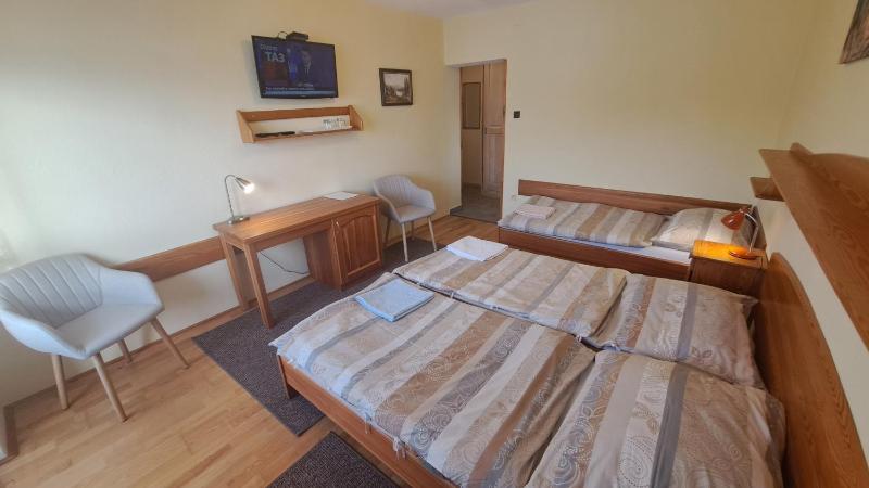 Triple Room image 4