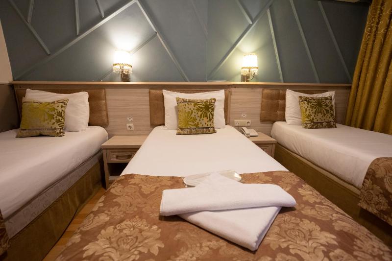 Triple Room image 3